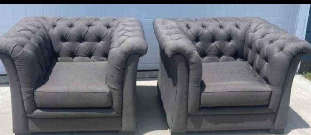 Beautiful Accent Chairs Pet And Smoke Free