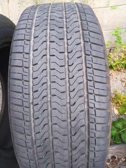 275 60 20 Bridgestone tire