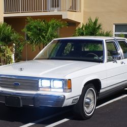 1979 To 1991 Ford Grand Marquis Glass LED Headlights