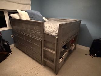 Loft bed like new
