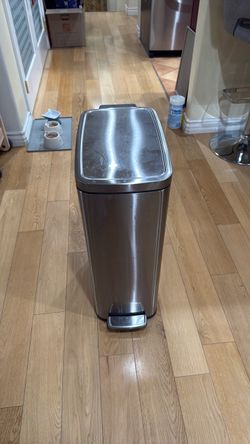 Trash can