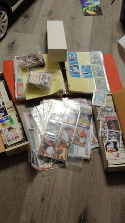 Baseball, Basketball, Football card lot