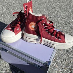 Converse Red SNEAKERS