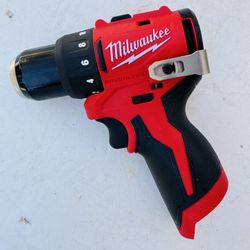 Milwaukee 12V Subcompact 3/8 in. Drill Driver (TOOL ONLY/SOLO LA HERRAMIENTA)