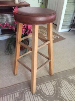 Bar stool