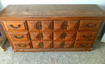 Link-Taylor "Espanol" solid oak 12-drawer triple dresser