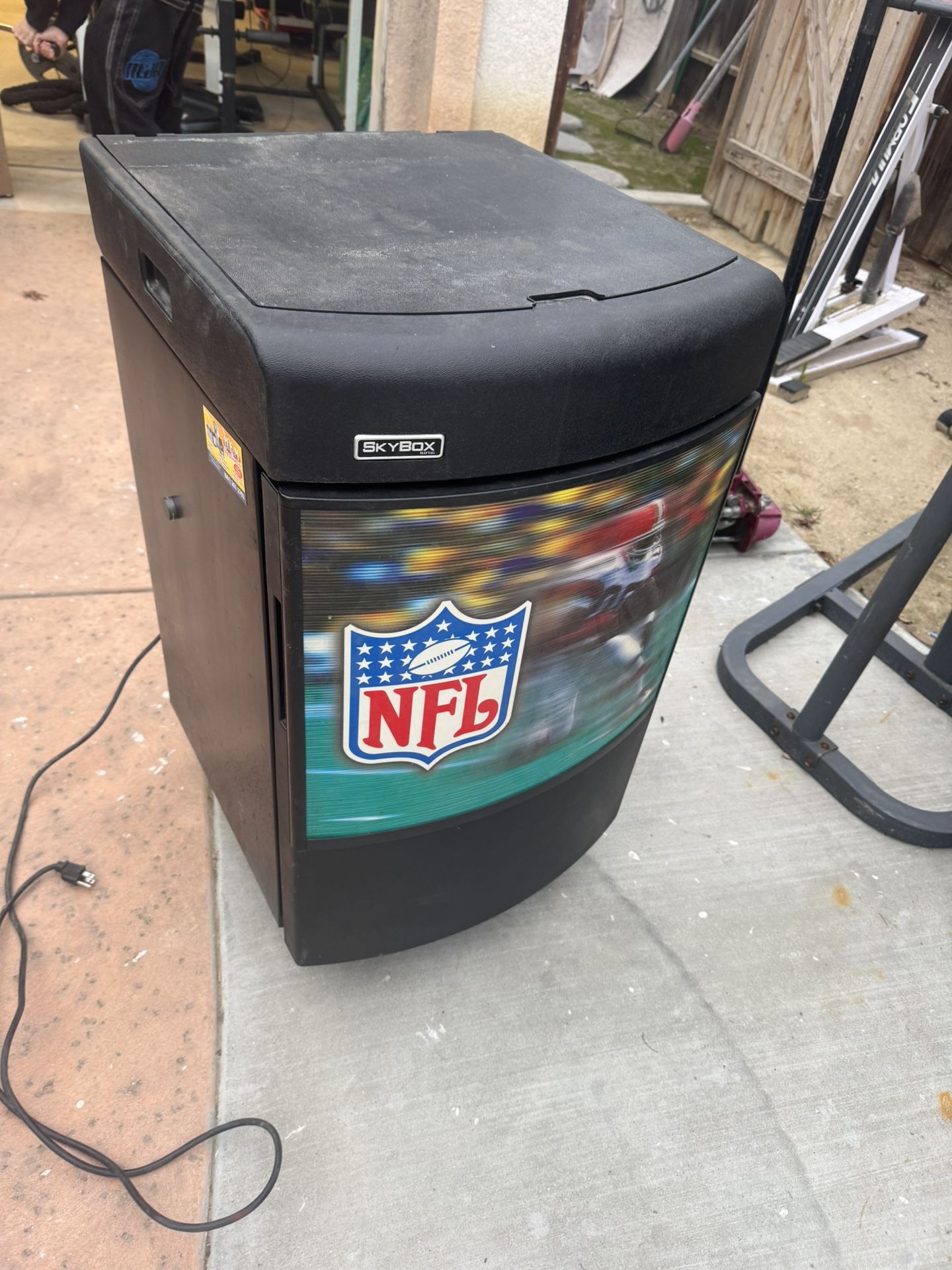 Mini Fridge 60