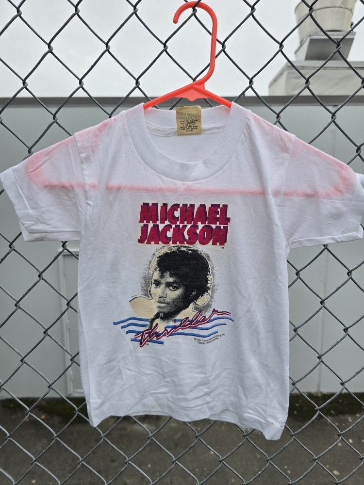 Vintage 1984 Micheal Jackson Thriller screen star Size 6-8 *Has Storage Stains*