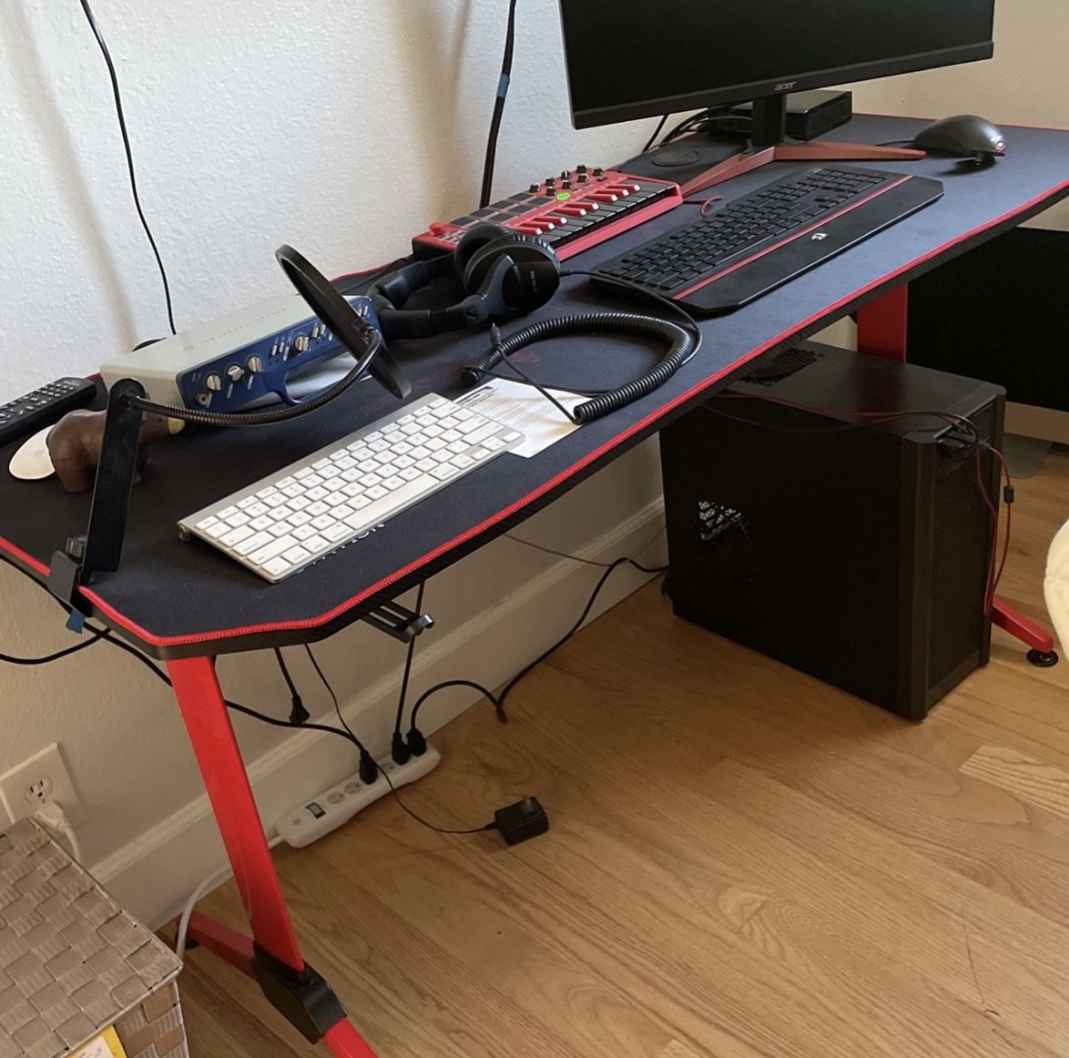 Gaming Desk 55 Inches