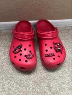 Red Crocs j5