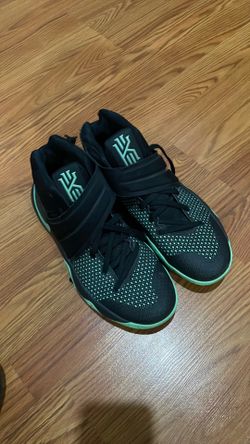 Vintage Nike J.B.Y. Kyrie 2 Basketball Sneakers Black/Green