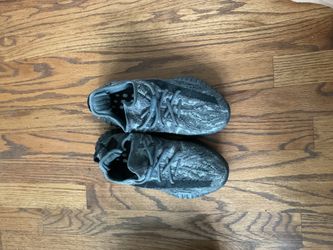 Yeezy 350 grey/black