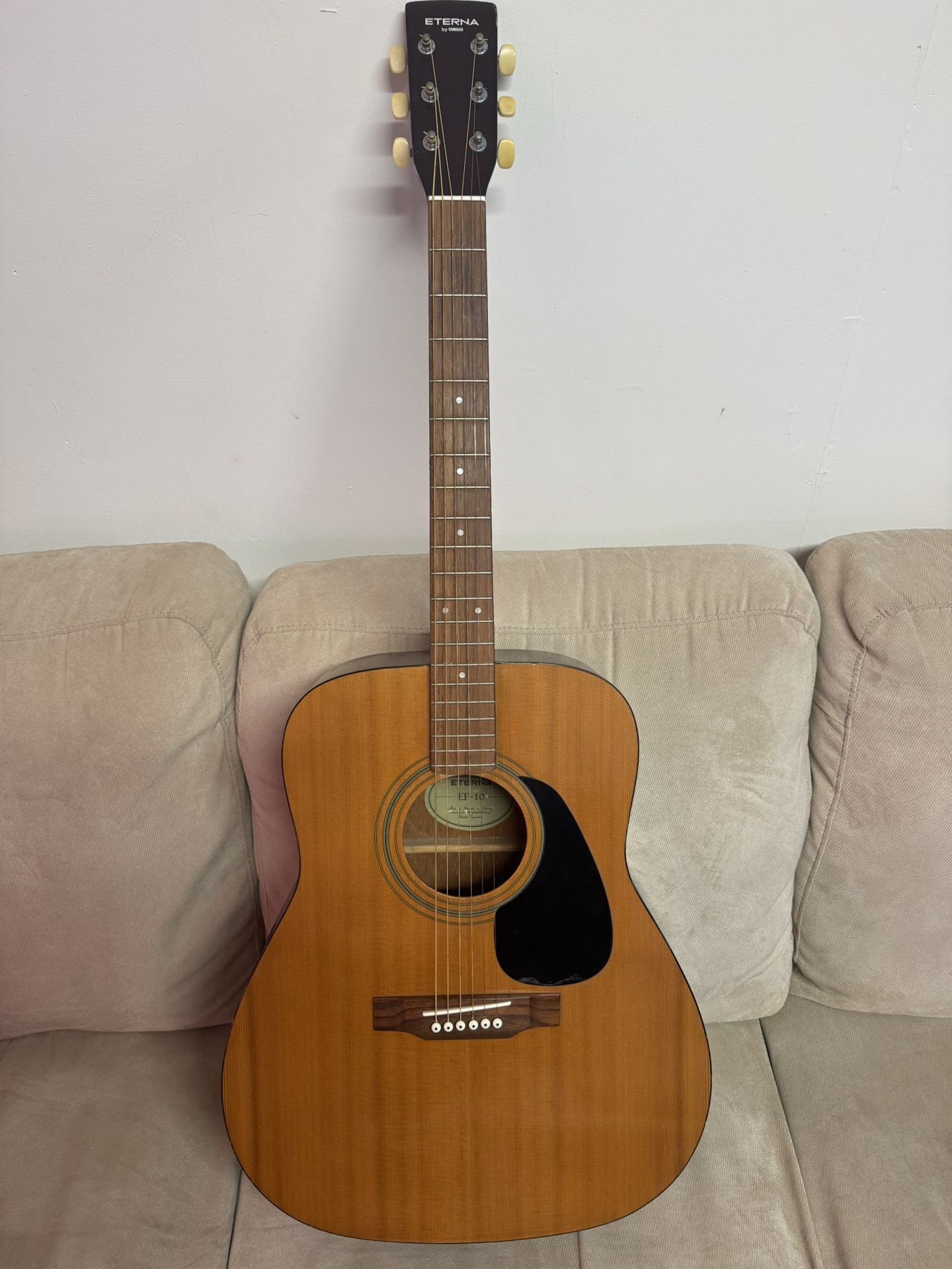 Yamaha ETERNA EF-10 Acoustic Guitar