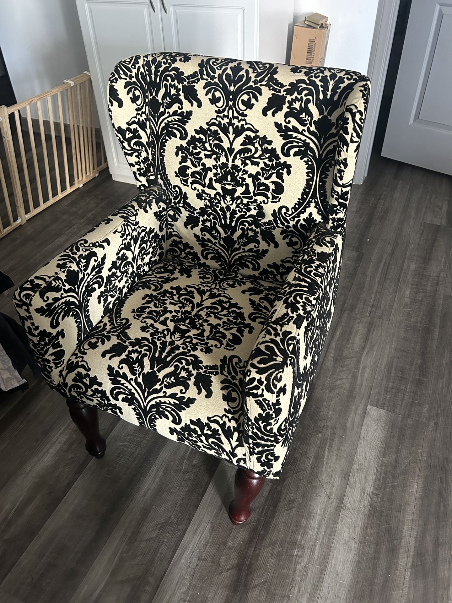 Decorative Chair 