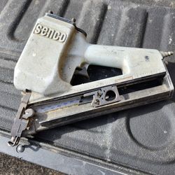 Senco Finish Air Nailer 