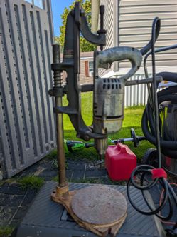 Blank and Decker bench top drill press