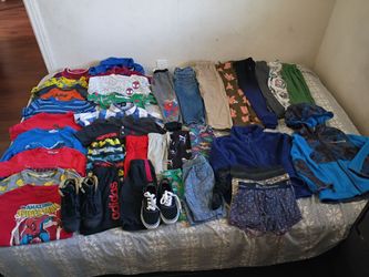 Dos Volsas de ropa para niño size 4_5_6_7 años