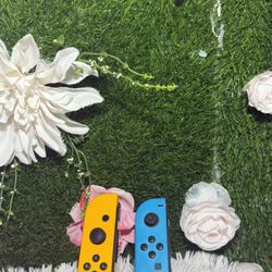 Nintendo Joy-Con Wireless Controllers Yellow & Blue for Switch