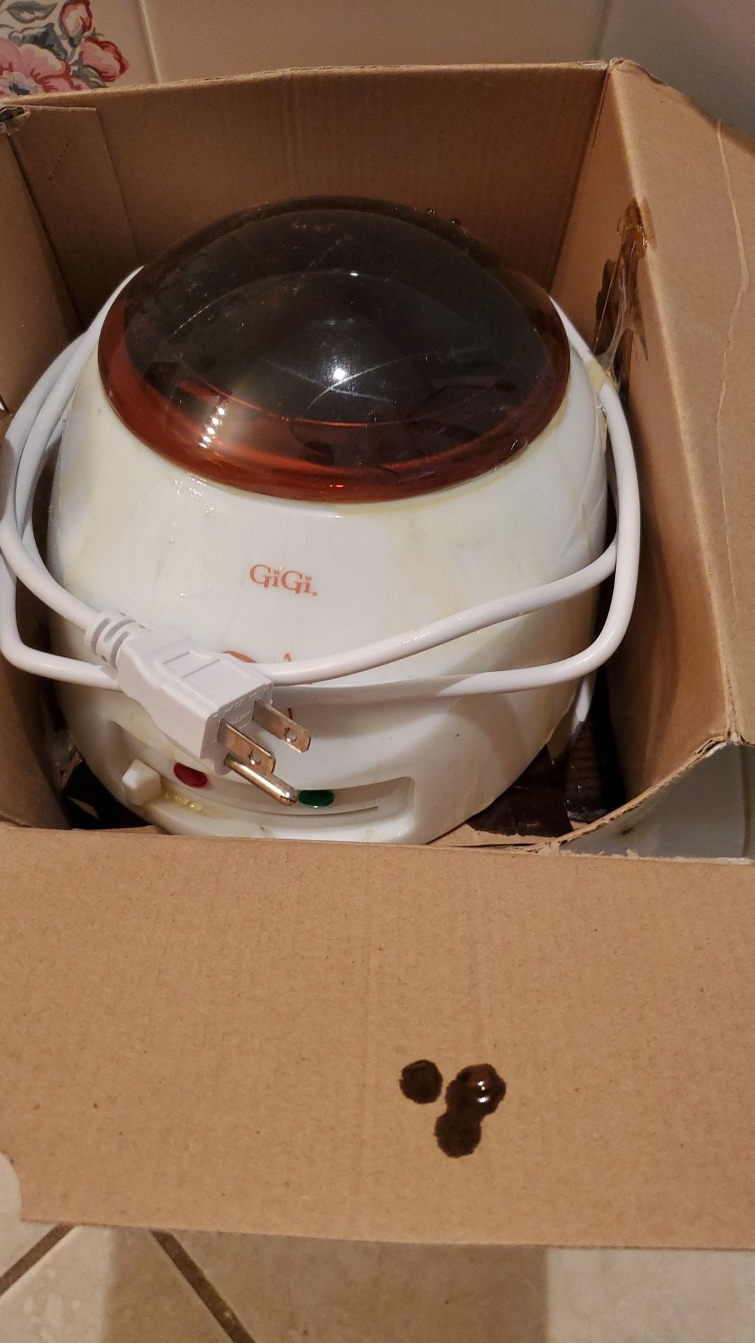 Gigi brazilian wax warmer