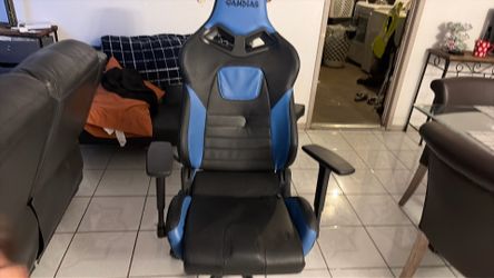 Gaming chair