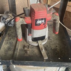 Skil Router 