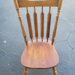 Cal Shops Wooden Chair