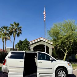 2012 Chrysler Town & Country