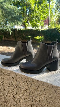 Ankle boots