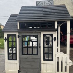 Kids Play House Sturdy Made With Real Wood 