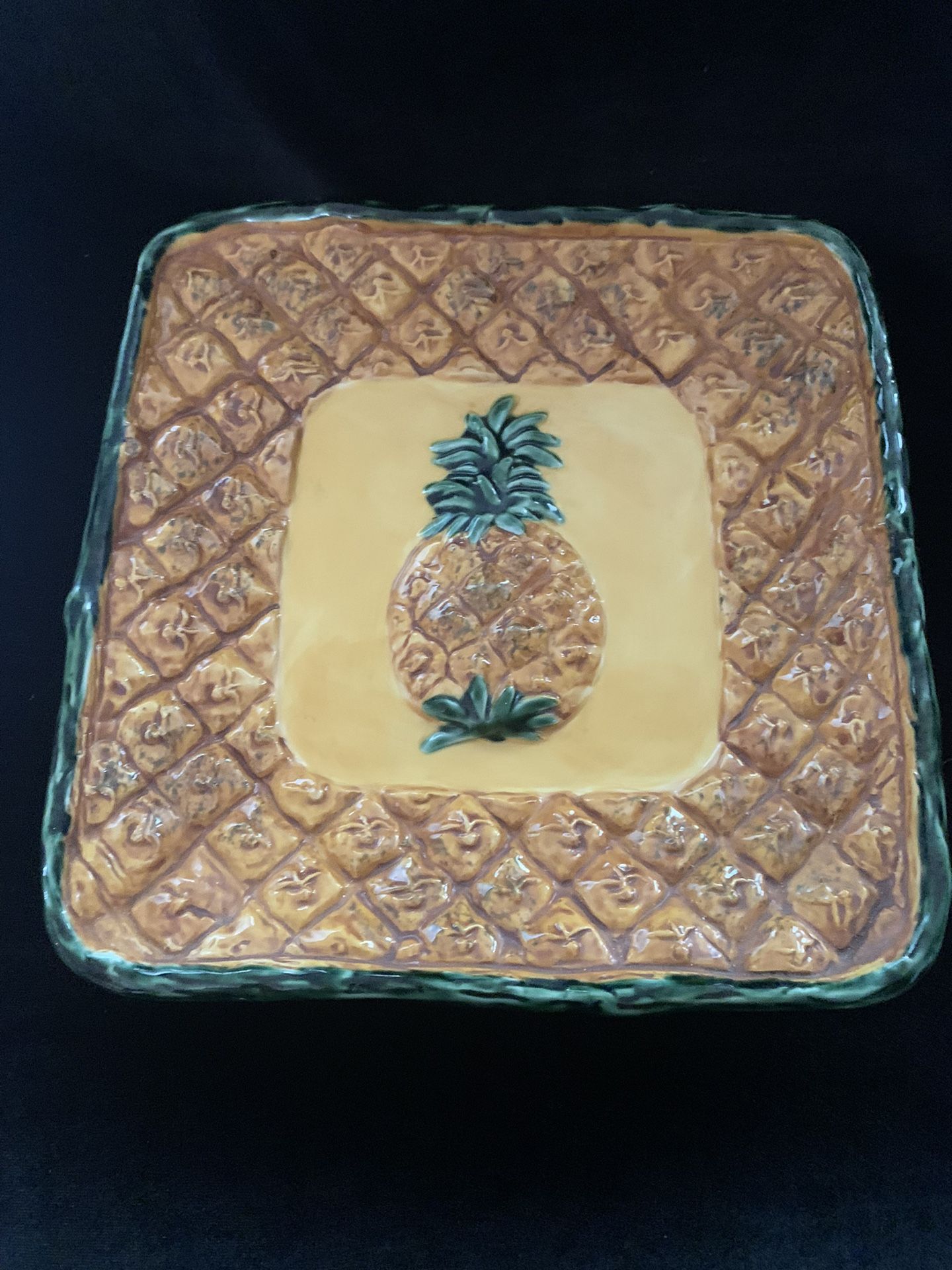 Pacific Rim Square Pineapple Snack/Appetizer Plate