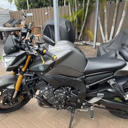 Yamaha Fz8