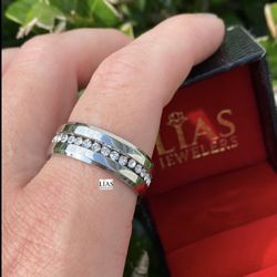 New 18k White Gold Men Wedding Ring 