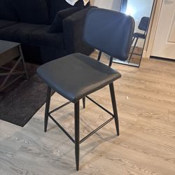 3 BARSTOOLS 