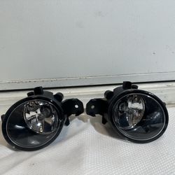 Nissan rogue Chrome fog light year 2014 to 2016