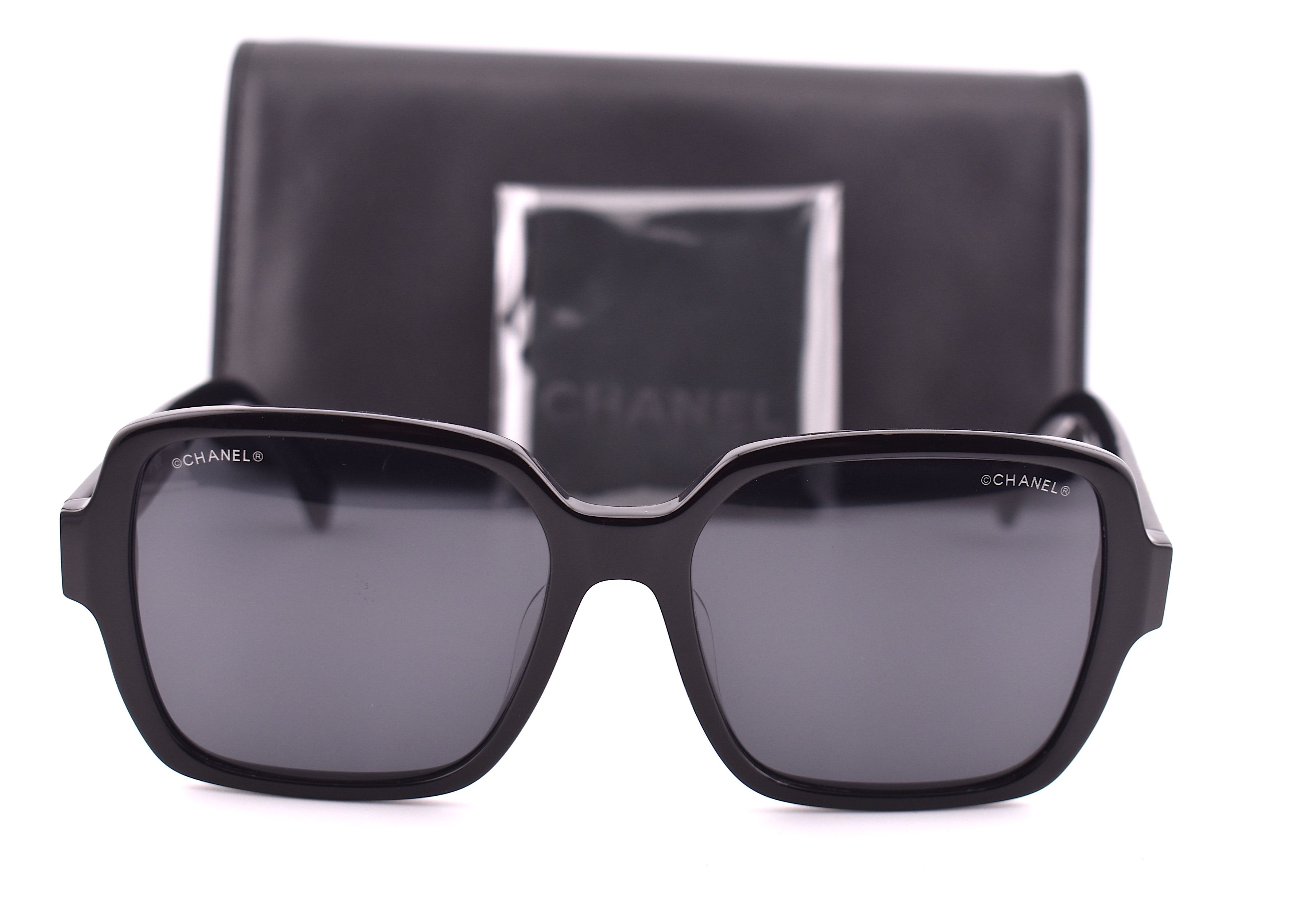 Authentic CHANEL Sunglasses 5408-A c.622/S4. 56 17 140 3N Black & Gold Hardware