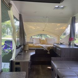 2018 Pop Up Trailer, 2 Bedrooms, Lg. Awning, Heated Mattresses, Sleeps 6