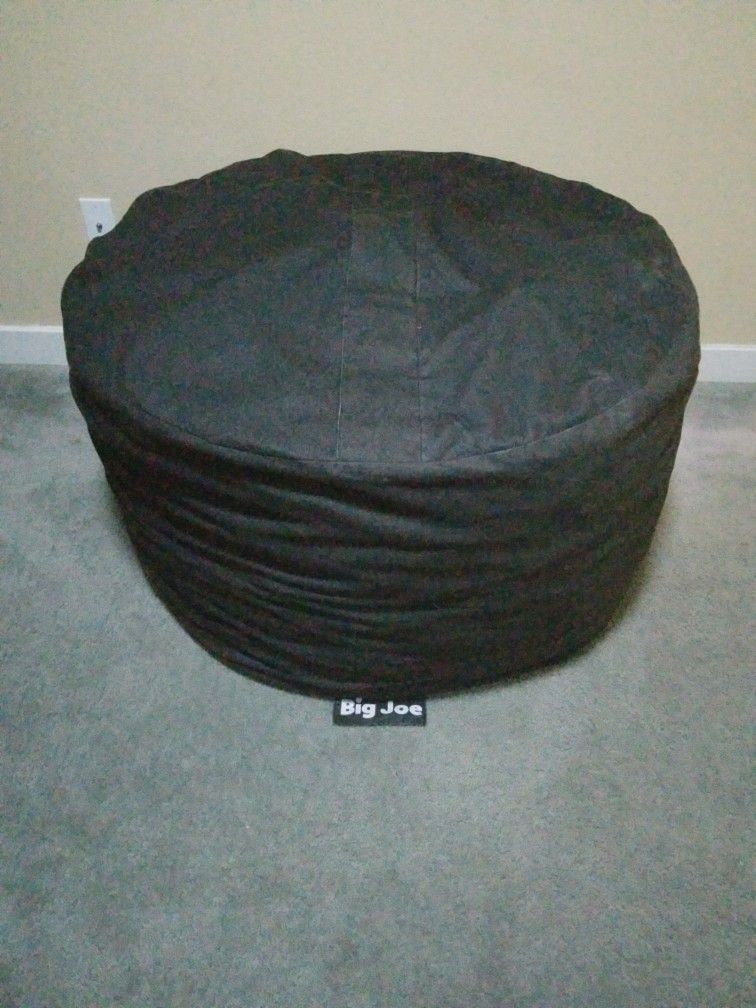 Big JOE Memory Foam Chair (Barely Used) Grey