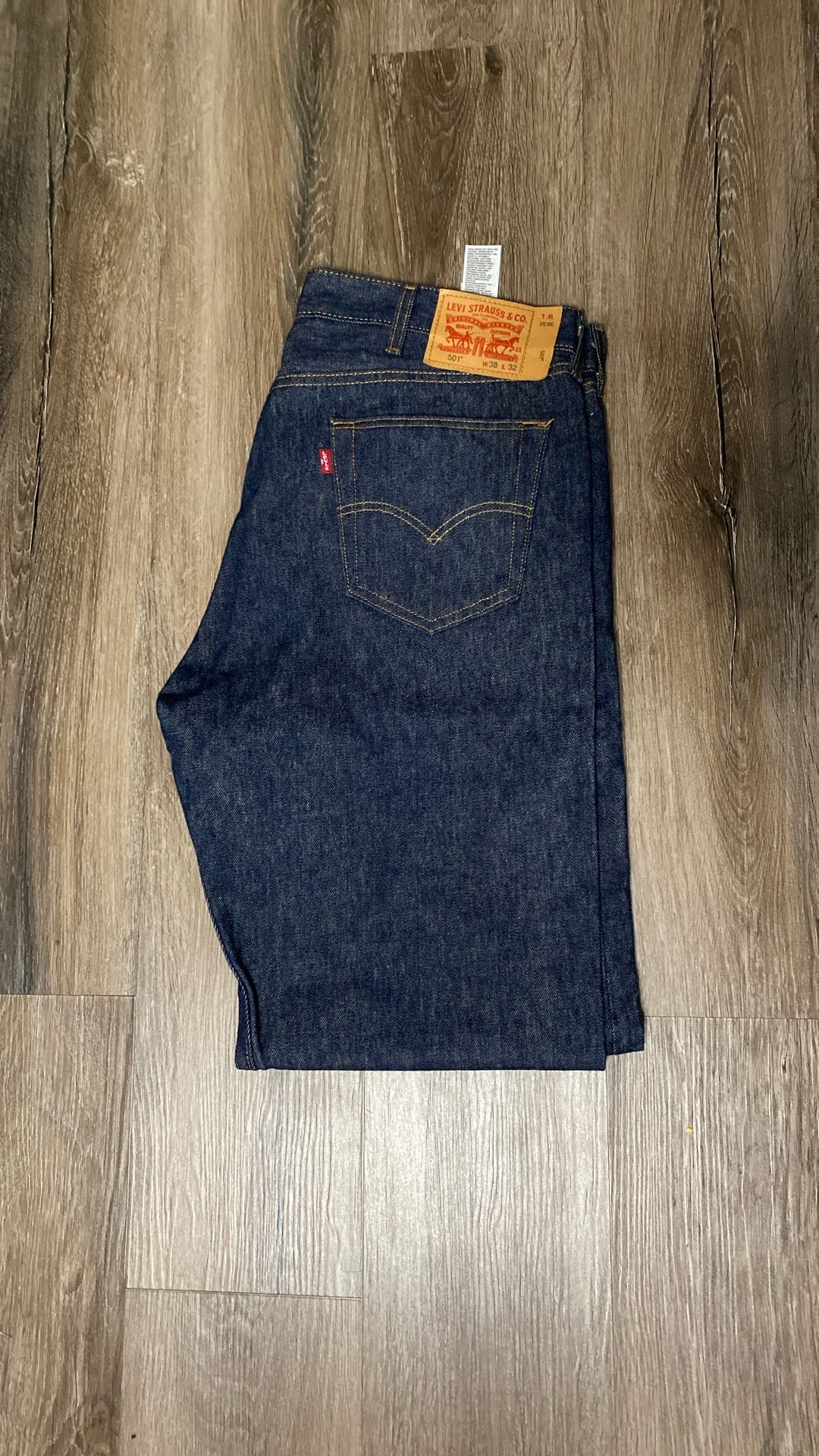 Levis