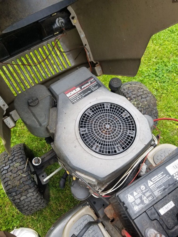 Craftsman LT1750 riding lawnmower For Parts for Sale in Streamwood, IL