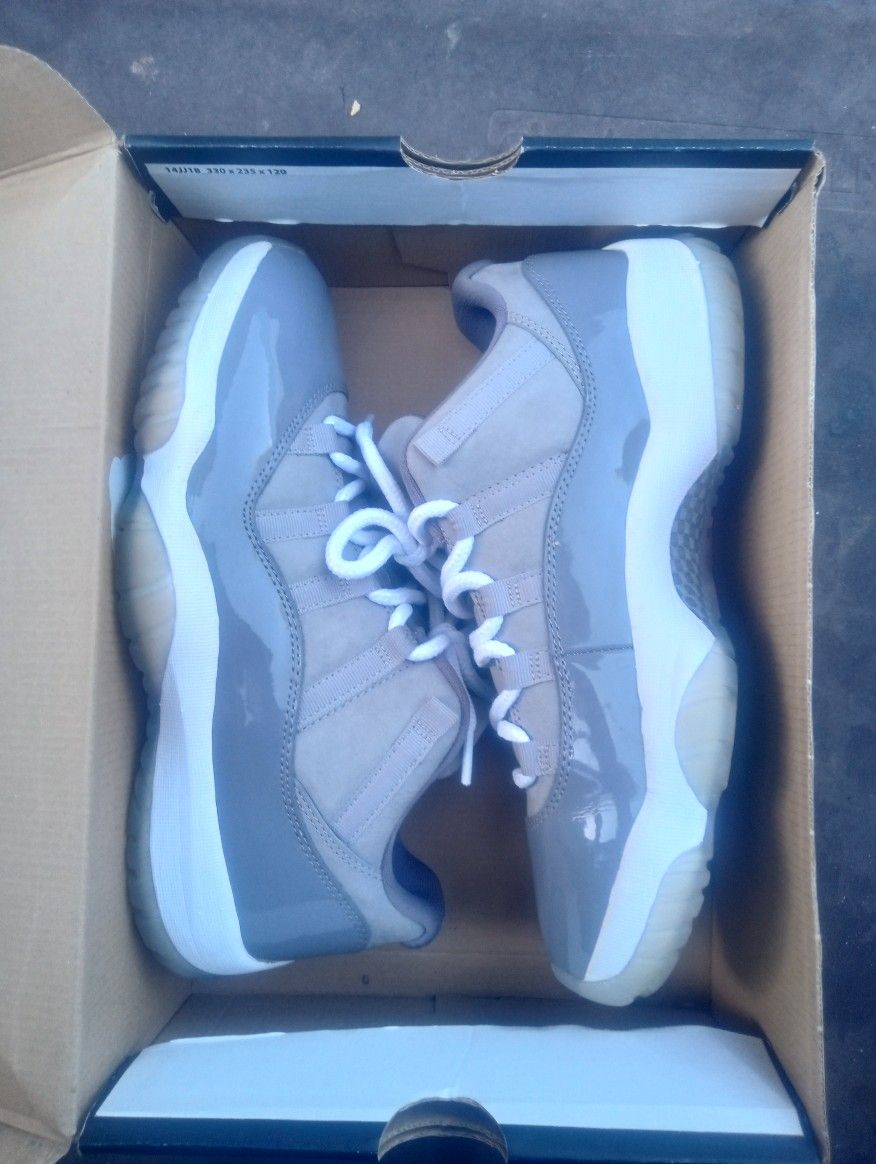 Air Jordan 11 Retro Low
