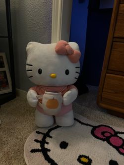Hello kitty greeter
