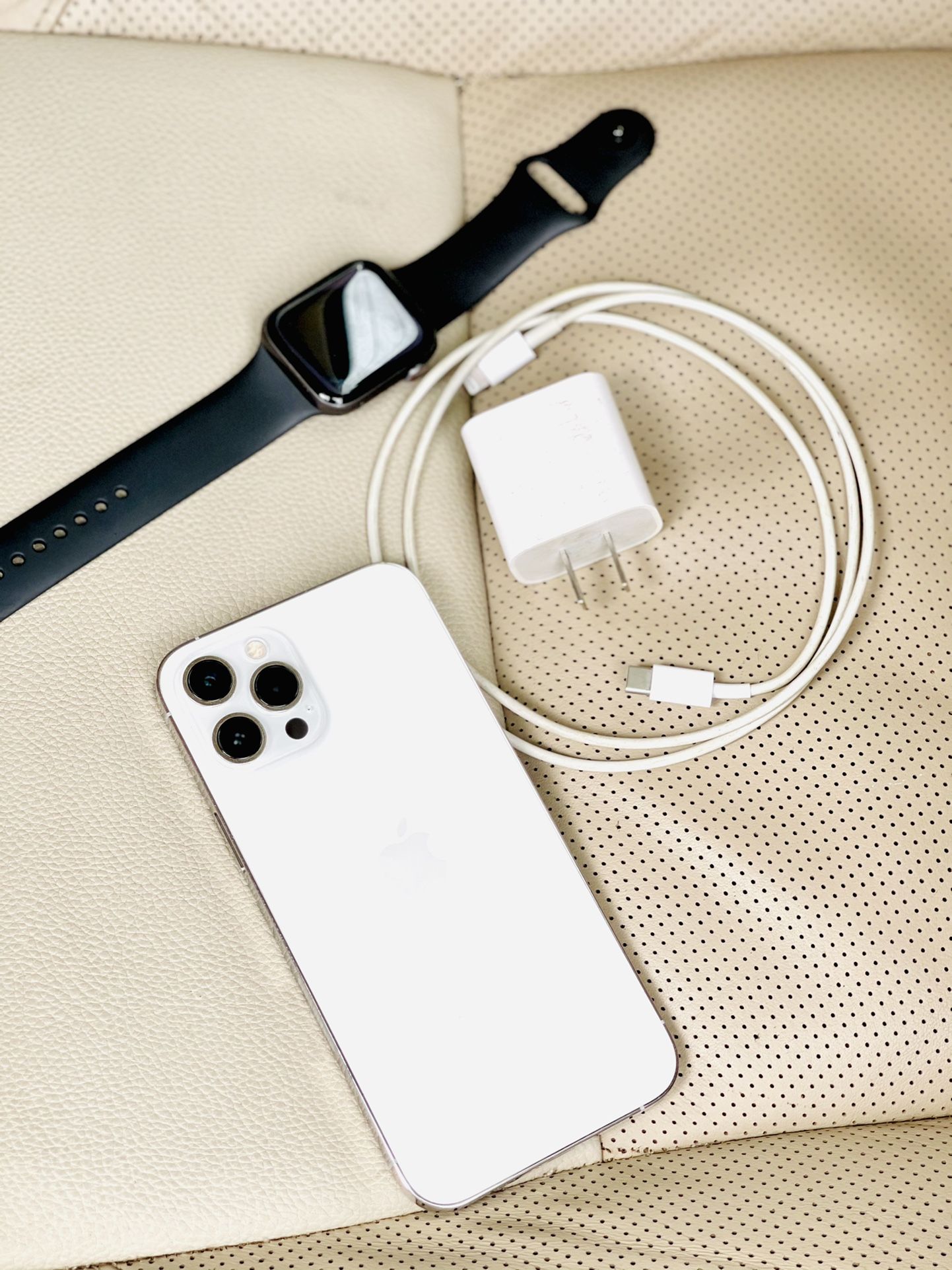 iPhone 12pro Max & Series 5