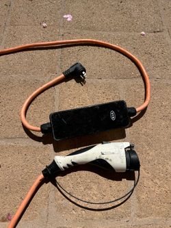 OEM Kia Electric Vehicle Portable Charging Cable (Yura Corp) - 120V 12A / 250V 16A, J1772