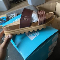 REEF CUSHION VISTA HI 