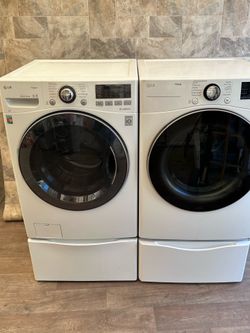 LG washer and dryer laundry
