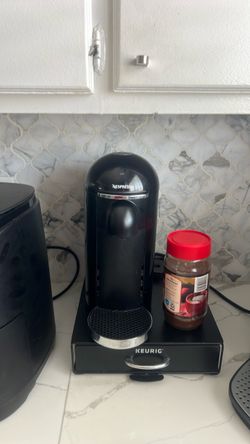 Nespresso Coffee & Espresso Machine