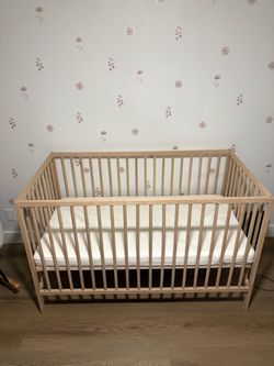 Natural Wood Baby Crib with Mattress