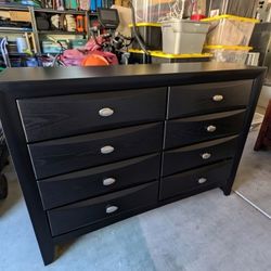 Dresser And Nightstand Set
