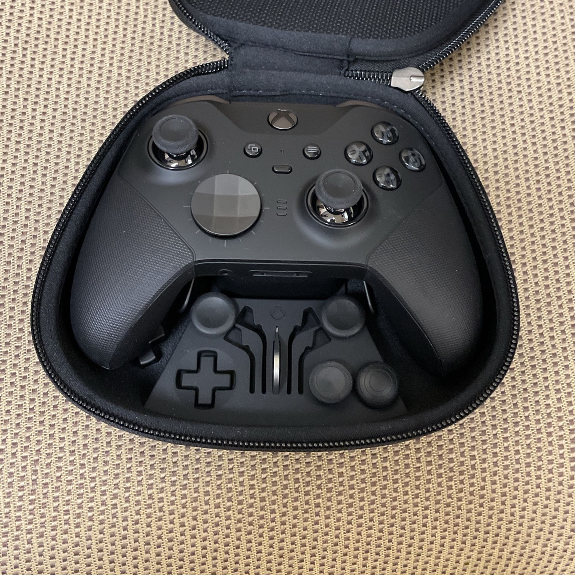 Xbox Elite Series2 Core Wireless Controller