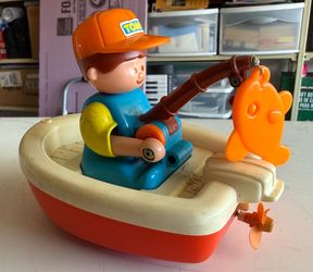 Tomy Fishing Boat Toy - Works